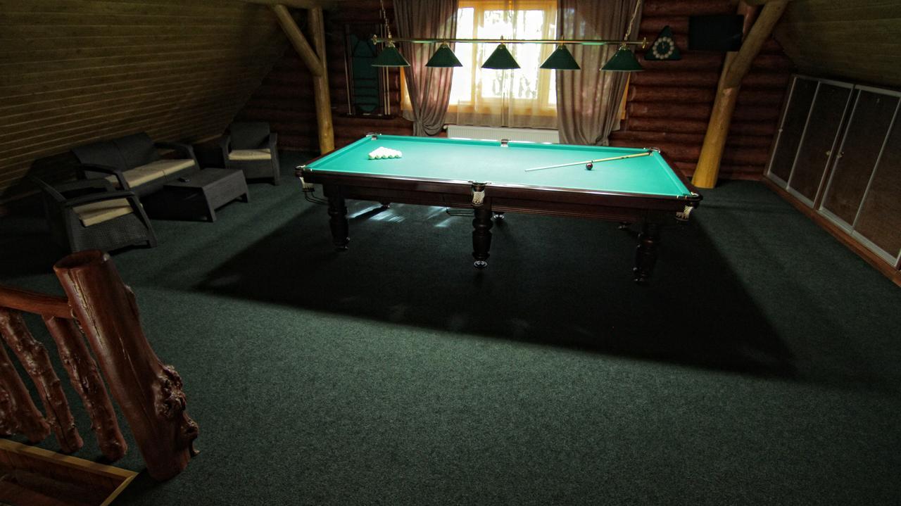 Zatyshok Hotell Svaljava Exteriör bild